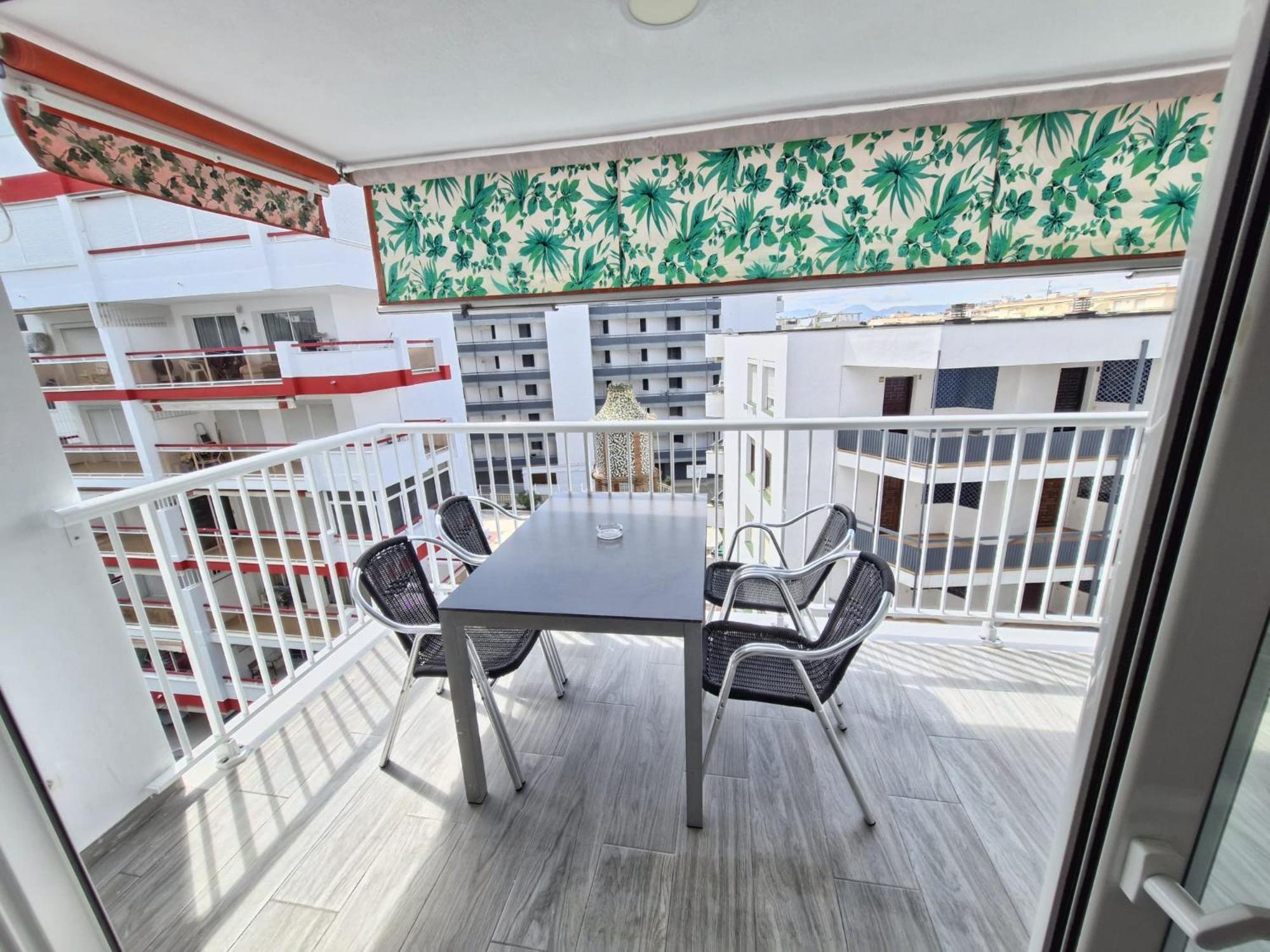 Apartamento Centrico En ซาลอว์ ภายนอก รูปภาพ