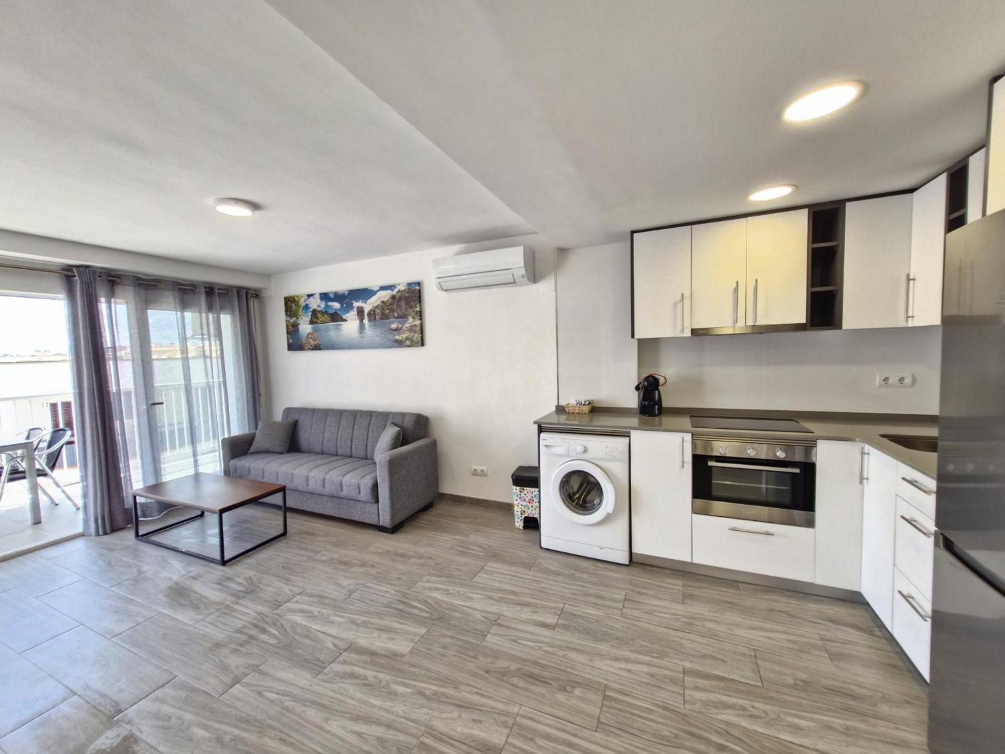 Apartamento Centrico En ซาลอว์ ภายนอก รูปภาพ